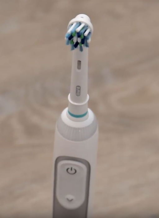 Oral B Pro 6000 Review – SmartSeries Connected Electric Toothbrush